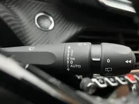 Peugeot E-2008 EV Allure Pack 50 kWh thumbnail 22