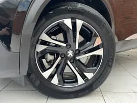 Peugeot E-2008 EV Allure Pack 50 kWh thumbnail 32