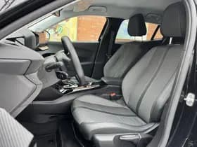 Peugeot E-2008 EV Allure Pack 50 kWh thumbnail 8