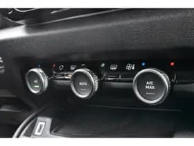 Citroën C4 Puretech 130 EAT8 Shine thumbnail 21