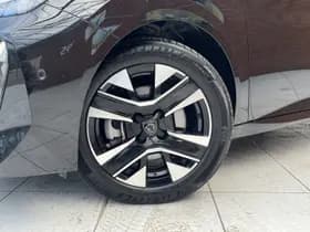 Peugeot 208 PureTech 100 Allure thumbnail 4