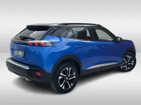 Peugeot 2008 PureTech 130 GT thumbnail 2