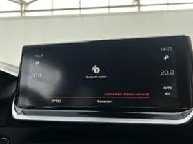 Peugeot 2008 PureTech 130 GT thumbnail 13