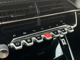 Peugeot 2008 PureTech 130 GT thumbnail 16