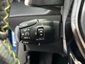 Peugeot 2008 PureTech 130 GT thumbnail 25