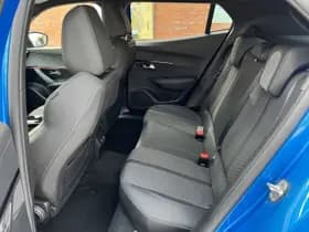 Peugeot 2008 PureTech 130 GT thumbnail 9