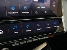 Peugeot 308 Plug-in Hybrid 225 GT thumbnail 20