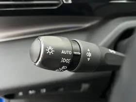 Peugeot 308 Plug-in Hybrid 225 GT thumbnail 29