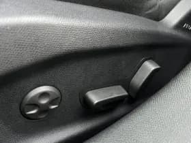 Peugeot 308 Plug-in Hybrid 225 GT thumbnail 39