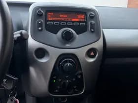 Citroën C1 70 e-VTi Fox Edition thumbnail 11