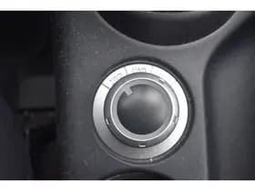 Citroën C-crosser 2.4i-16V 170 pk Dynamique 7- persoons thumbnail 22