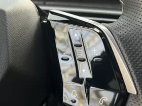 Peugeot 3008 Hybrid 145 GT thumbnail 22