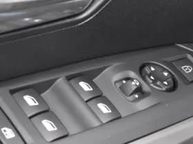 Peugeot 3008 Hybrid 145 e-Dcs6 Allure Navi thumbnail 14