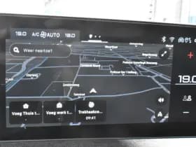 Peugeot 3008 Hybrid 145 e-Dcs6 Allure Navi thumbnail 4