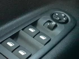 Peugeot Rifter Puretech 130 EAT8 GT Automaat thumbnail 17