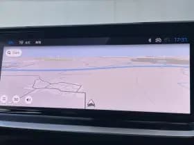 Peugeot E-2008 EV GT 54 kWh thumbnail 13