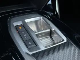 Peugeot E-2008 EV GT 54 kWh thumbnail 18