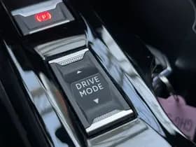 Peugeot E-2008 EV GT 54 kWh thumbnail 19