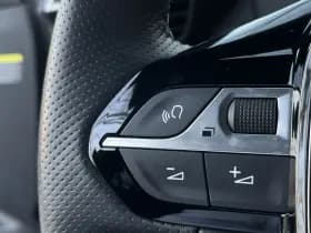 Peugeot E-2008 EV GT 54 kWh thumbnail 21