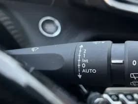 Peugeot E-2008 EV GT 54 kWh thumbnail 22