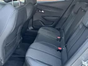 Peugeot E-2008 EV GT 54 kWh thumbnail 9