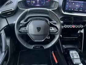 Peugeot E-2008 EV GT 54 kWh thumbnail 10