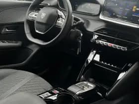 Peugeot 208 Hybrid 110 e-DCS6 Allure thumbnail 28