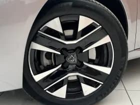 Peugeot 208 Hybrid 110 e-DCS6 Allure thumbnail 4