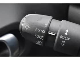 Citroën C3 PureTech 110 EAT6 Shine Automaat thumbnail 16