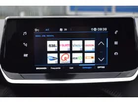 Peugeot 2008 PureTech 130 EAT8 Allure Automaat thumbnail 13