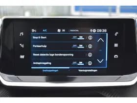 Peugeot 2008 PureTech 130 EAT8 Allure Automaat thumbnail 18