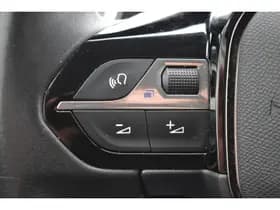 Peugeot 2008 PureTech 130 EAT8 Allure Automaat thumbnail 25