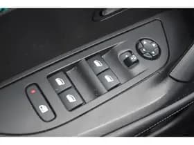 Peugeot 2008 PureTech 130 EAT8 Allure Automaat thumbnail 27