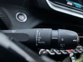 Peugeot E-2008 EV GT 50 kWh thumbnail 22