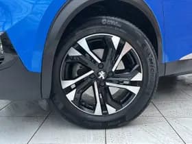 Peugeot E-2008 EV GT 50 kWh thumbnail 4