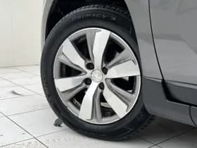 Peugeot 2008 thumbnail 6