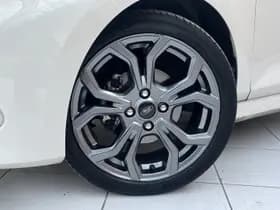 Ford Fiesta thumbnail 4