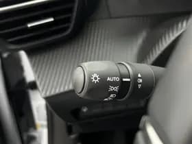 Peugeot e-2008 thumbnail 25