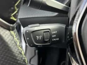 Peugeot e-2008 thumbnail 25