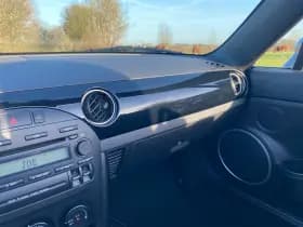 Mazda MX-5 thumbnail 22