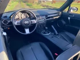 Mazda MX-5 thumbnail 23