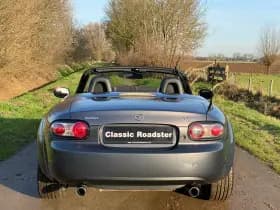 Mazda MX-5 thumbnail 4