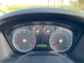 Ford Focus thumbnail 15