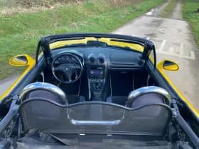 Mazda MX-5 thumbnail 24