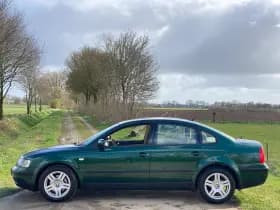 Volkswagen Passat thumbnail 2