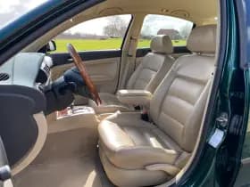 Volkswagen Passat thumbnail 11