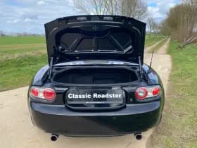 Mazda MX-5 thumbnail 36