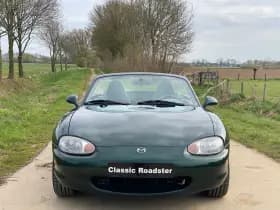 Mazda MX-5 thumbnail 8