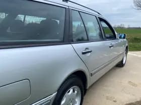 Mercedes-Benz E230 T W210 Elegance Automaat Leder Trekhaak thumbnail 32