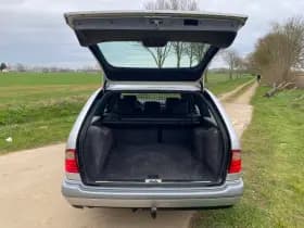 Mercedes-Benz E230 T W210 Elegance Automaat Leder Trekhaak thumbnail 43